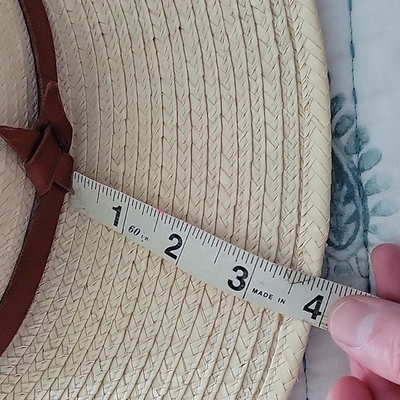 SunBody Hat - Picture 3 of 5